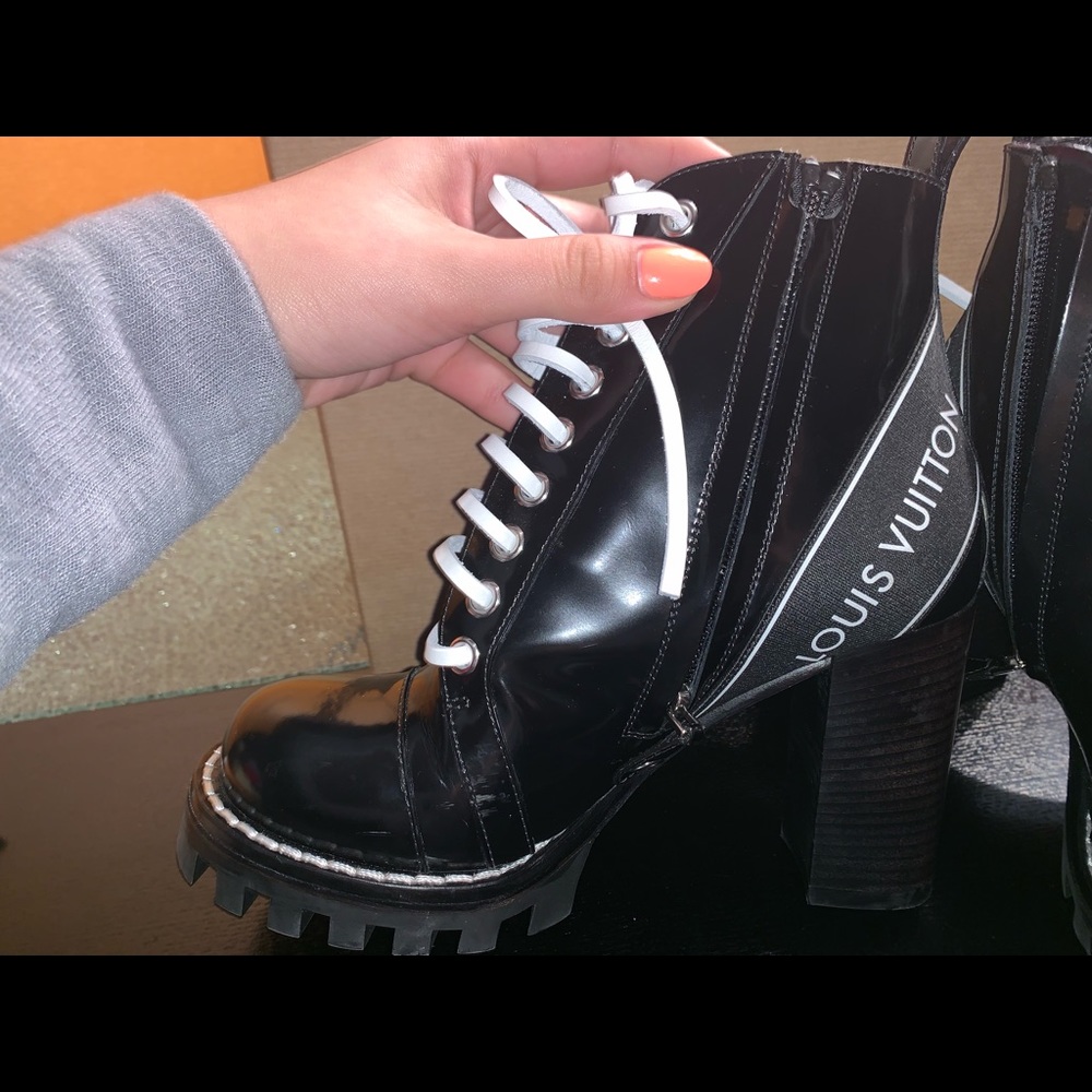 Louis Vuitton women boots - Picture 4 of 5